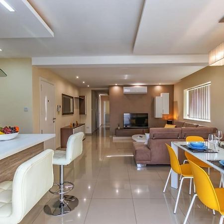 Modern 3 Bedroom Apartment Close To Paceville And Beach Is-Swieqi Ngoại thất bức ảnh