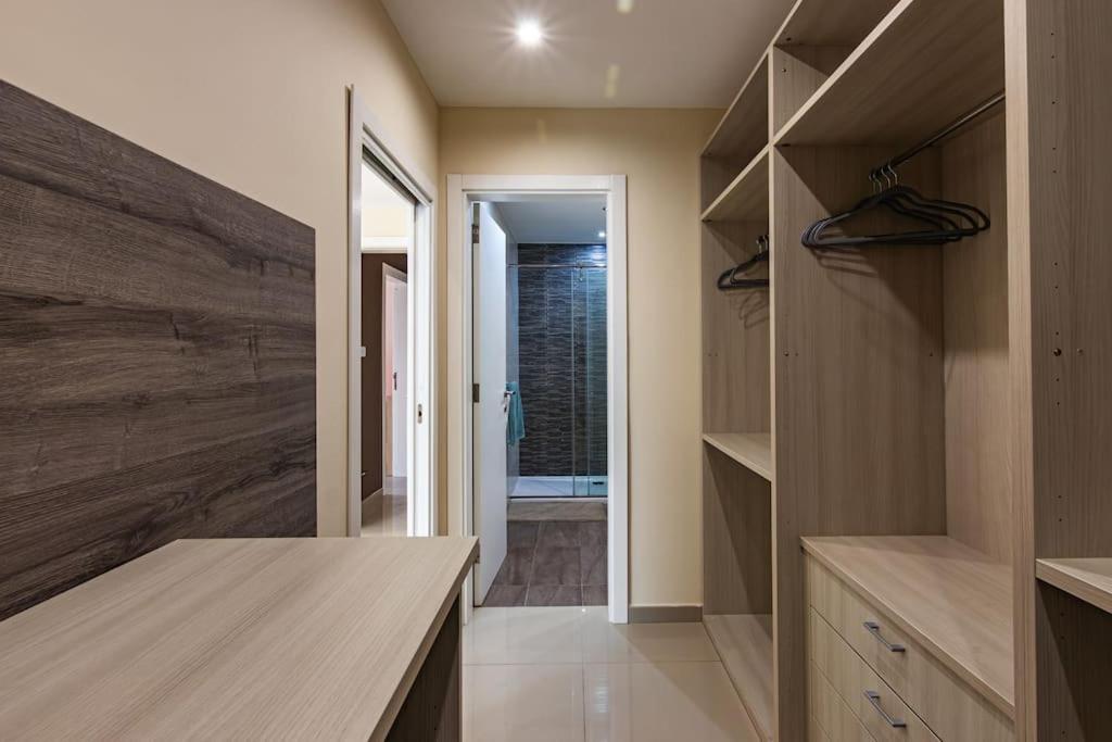 Modern 3 Bedroom Apartment Close To Paceville And Beach Is-Swieqi Ngoại thất bức ảnh