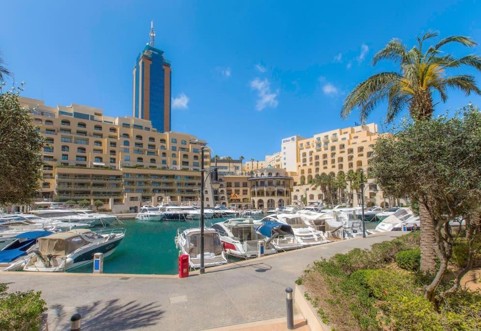 Modern 3 Bedroom Apartment Close To Paceville And Beach Is-Swieqi Ngoại thất bức ảnh