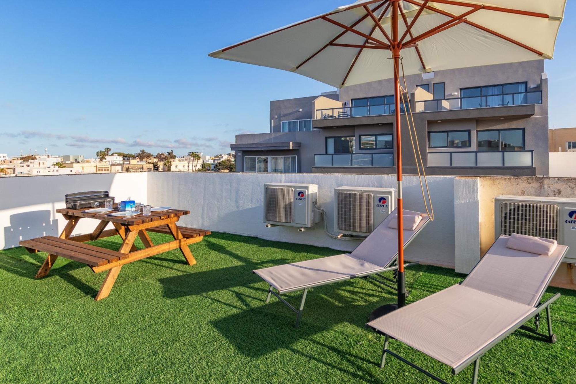 Modern 3 Bedroom Apartment Close To Paceville And Beach Is-Swieqi Ngoại thất bức ảnh